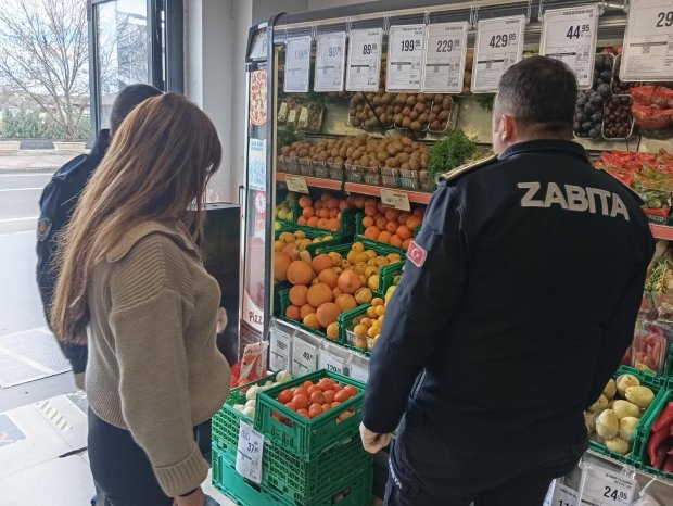 Zabıta Ekiplerimiz İlçemizde Faaliyet Gösteren İşyerlerini Denetledi