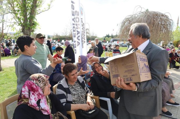 Hıdırellez Şenliği, belediyemizin organizasyonuyla yoğun ilgi ve katılımla coşkulu bir şekilde gerçekleştirildi.