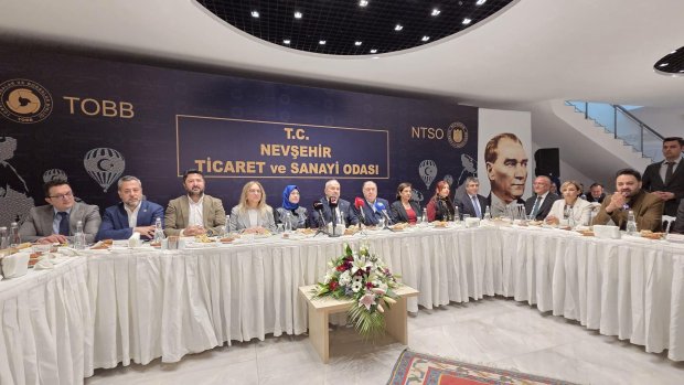 EMNİYET GENEL MÜDÜRÜ OLARAK ATANAN NEVŞEHİR VALİMİZ SAYIN ALİ FİDAN’A VEDA PROGRAMI DÜZENLENDİ