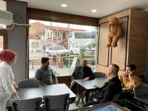 Belediye Başkanımız Mustafa Kenan Sarıtaş, Qupaa Coffee işletmesini ziyaret etti.