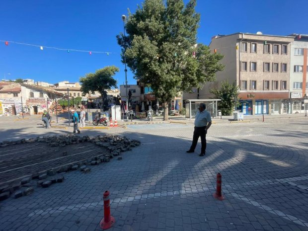 Belediye Başkanımız Sayın Mustafa Kenan Sarıtaş, belediyemize ait iş sahalarında sürdürülen çalışmaları sahada kontrol etti.