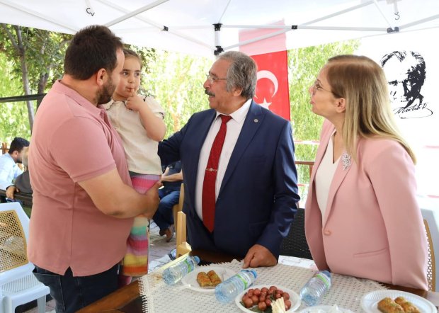 Nevşehir Milletvekilimiz Sn. Prof. Dr. Filiz Kılıç ve Belediye Başkanımızın Ev Sahipliğinde Bayramlaşma Gerçekleştirildi