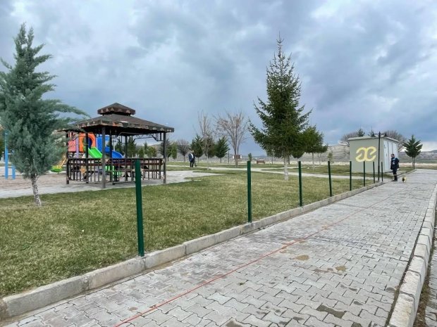 Belediye Başkanımız Sayın Mustafa Kenan Sarıtaş, belediyemize ait iş sahalarında sürdürülen çalışmaları yerinde inceledi.