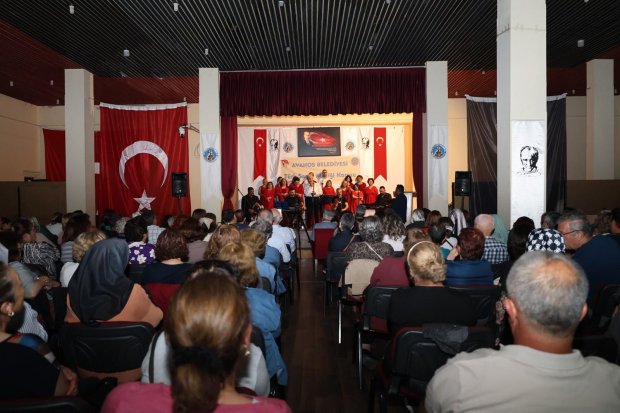 TÜRK SANAT MÜZİĞİ KOROSU VE ADD AVANOS ŞUBESİ RİTİM GRUBU KONSERİ BÜYÜK BEĞENİ TOPLADI