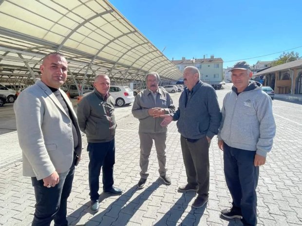Belediye Başkanımız Mustafa Kenan Sarıtaş, Belediye ekiplerimizce ilçemiz genelinde gerçekleştirilen çalışmaları yerinde inceledi.