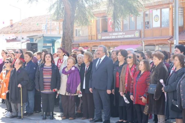 Belediye Başkanımız Sn. Mustafa Kenan Sarıtaş, 8 Mart Dünya Kadınlar Gününde Atatürkçü Düşünce Derneği Avanos Şubesi tarafından düzenlenen törene katıldı.