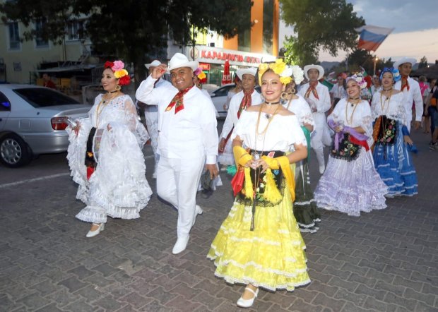 IV. Uluslararası Avanos-Kapadokya Dünya Halk Dansları Festivali Gerçekleştirildi