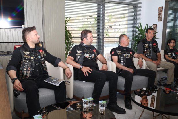 TÜRK RİDERS MOTOSİKLET KULÜBÜ BELEDİYE BAŞKANIMIZI ZİYARET ETTİ