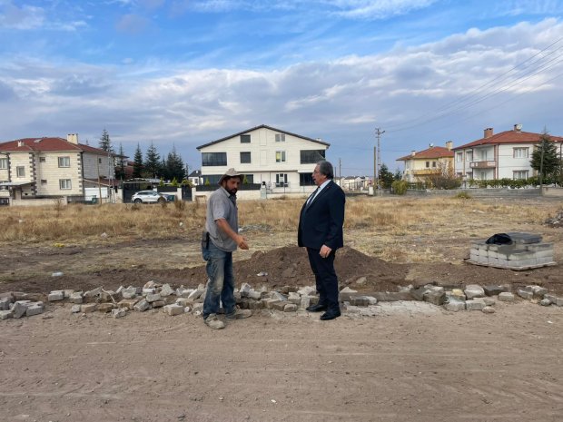 Belediye Başkanımız Sayın Mustafa Kenan Sarıtaş, belediyemiz ekiplerinin sahada yürüttüğü çalışma alanlarını ziyaret ederek, incelemelerde bulundu.
