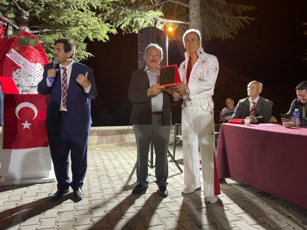 Belediye Başkanımız Sayın Mustafa Kenan Sarıtaş Sarılar Kültür Festivali ve merhum Sarılar Eski Belediye Başkanı Nusret Altıok’u anma programına katıldı.