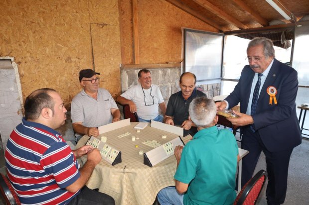 Tarihi Avanos Taşköprümüzün resmi açılış töreni dolayısıyla, Belediye Başkanımız Sayın Mustafa Kenan Sarıtaş'ın özel olarak hazırlattığı aşureler halkımıza ikram edildi.
