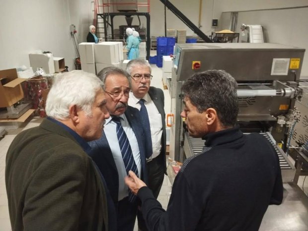 Belediye Başkanımız Sn. Mustafa Kenan Sarıtaş, Boğazlıyan Organize Sanayi Bölgesi'nde faaliyet gösteren Asi Künefe ve Base Metal fabrikalarını ziyaret etti.