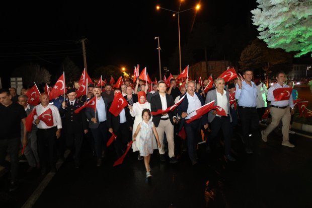 15 TEMMUZ DEMOKRASİ VE MİLLÎ BİRLİK GÜNÜ, İLÇEMİZDE BÜYÜK BİR COŞKU VE ANLAM YÜKLÜ BİR PROGRAMLA ANILDI