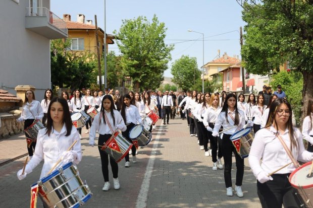 19 Mayıs Atatürk'ü Anma Gençlik ve Spor Bayramı Kutlamaları Bayrak Yürüyüşü ile Başladı