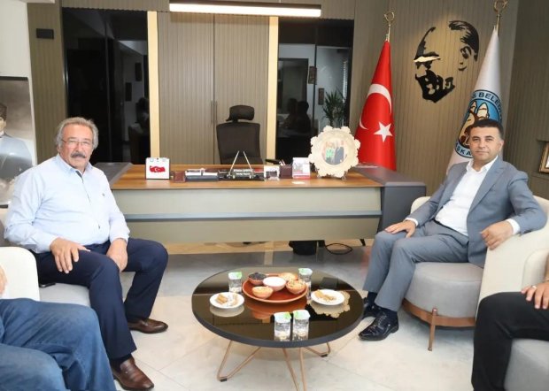 Diyarbakır Vali Yardımcısı olarak atanan Avanos Kaymakamımız Sn. Aziz Gölbaşı, Belediye Başkanımızı ziyaret ederek; veda etti.
