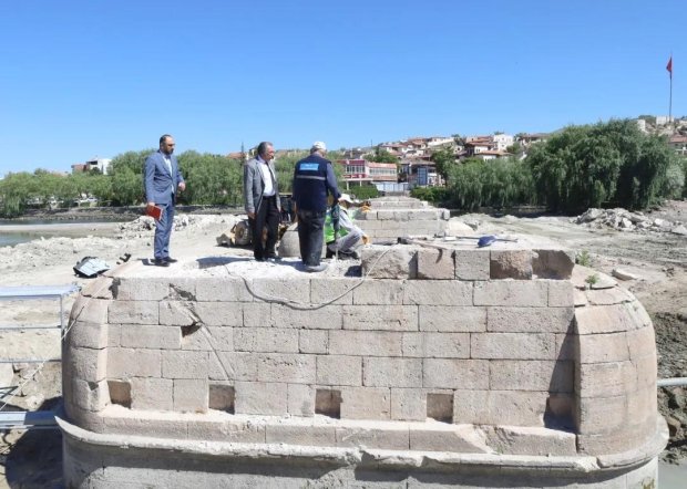 Taş Köprü Restorasyon Süreci Yeniden Başladı