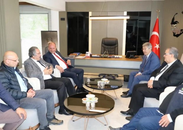 Kayseri Pancar Ekicileri Koop. Yönetim Kurulu ve Kayseri Şeker Fabrikası Yöneticilerinden Başkanımıza Ziyaret
