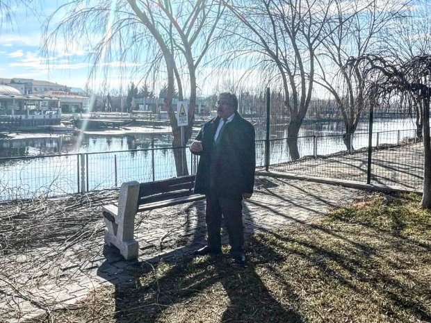 Kızılırmak Kenarındaki Ağaçların Budama ve Bakımları Yapılıyor.