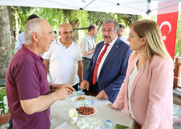 Nevşehir Milletvekilimiz Sn. Prof. Dr. Filiz Kılıç ve Belediye Başkanımızın Ev Sahipliğinde Bayramlaşma Gerçekleştirildi