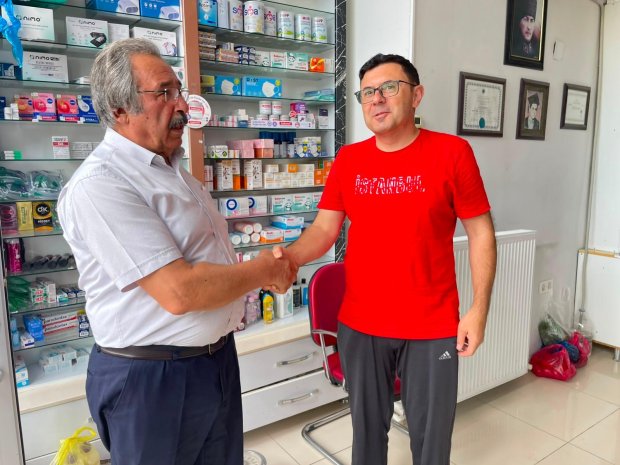BELEDİYE BAŞKANIMIZ SAYIN MUSTAFA KENAN SARITAŞ’TAN ENTEGRE HASTANE ÇEVRESİNDEKİ ESNAF VE ECZANELERE ZİYARET