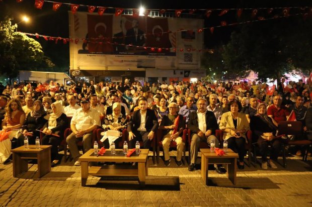 15 Temmuz Demokrasi ve Millî Birlik Günü, ilçemizde büyük bir coşku ve anlam yüklü bir programla anıldı.
