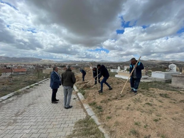 Belediye Başkanımız Sn. Mustafa Kenan Sarıtaş, belediyemizin çalışma alanlarını ziyaret ederek sahada incelemelerde bulundu.