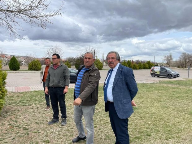 Belediye Başkanımız Sayın Mustafa Kenan Sarıtaş, belediyemizin yürüttüğü çalışmaları yerinde incelemek üzere sahaya indi.
