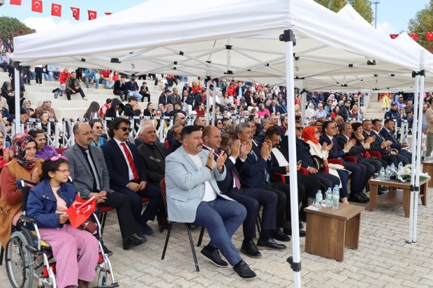 Cumhuriyet Bayramı Avanos’ta Coşkuyla Kutlandı