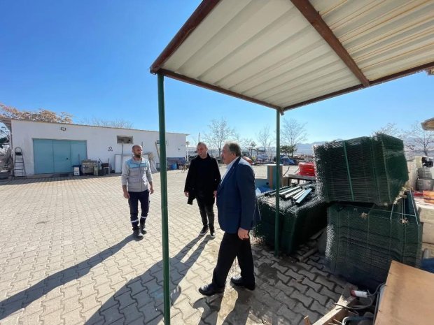 Belediye Başkanımız Sn. Mustafa Kenan Sarıtaş, Belediye İş Ocakları, Garaj, Atölye ve iş sahalarında incelemelerde bulundu.