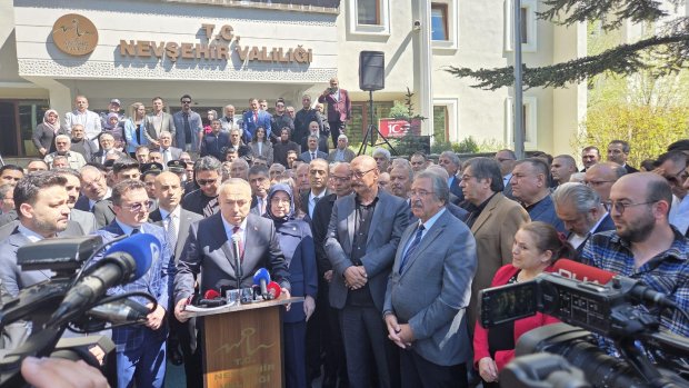 EMNİYET GENEL MÜDÜRLÜĞÜ GÖREVİNE ATANAN NEVŞEHİR VALİMİZ SAYIN ALİ FİDAN İÇİN UĞURLAMA PROGRAMI DÜZENLENDİ
