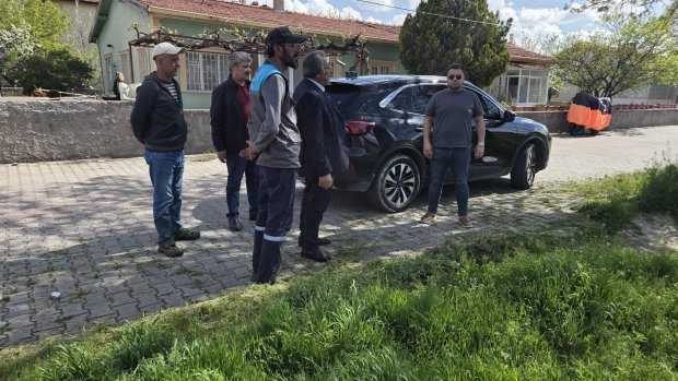 BAHAR SEZONUYLA BİRLİKTE YEŞİL ALAN ÇALIŞMALARI HIZ KAZANDI