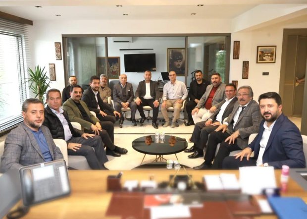 AK Parti Milletvekilleri Sn. Emre ÇALIŞKAN ve Sn. Süleyman ÖZGÜN ile birlikte AK Parti Heyetinden Başkanımıza Ziyaret