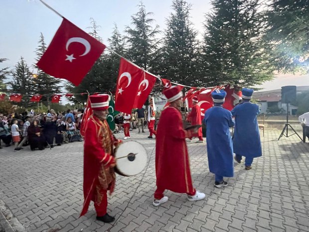 Belediye Başkanımız Sayın Mustafa Kenan Sarıtaş Sarılar Kültür Festivali ve merhum Sarılar Eski Belediye Başkanı Nusret Altıok’u anma programına katıldı.