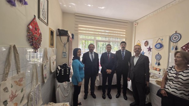HALK EĞİTİM MÜDÜRLÜĞÜ 2025-2026 ÖĞRETİM YILI SEZON SONU SERGİSİNİN AÇILIŞI GERÇEKLEŞTİRİLDİ