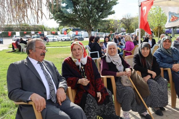 Hıdırellez Şenliği, belediyemizin organizasyonuyla yoğun ilgi ve katılımla coşkulu bir şekilde gerçekleştirildi.