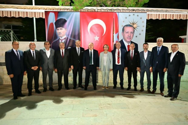 Belediye Başkanımız Sayın Mustafa Kenan Sarıtaş, Nevşehir Valiliği tarafından 30 Ağustos Zafer Bayramı dolayısıyla düzenlenen resepsiyona katıldı.