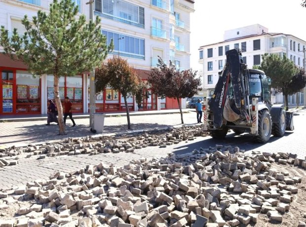Sıcak Asfalt Yol Çalışmalarının Startı Verildi