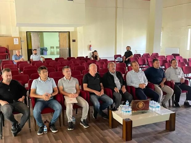 Belediye Başkanımız Mustafa Kenan Sarıtaş Seferoğlu Elektrik A.Ş. tarafından Alaaddin mahallesinde kurulacak olan Güneş Enerji Santralinin ÇED toplantısına katıldı.