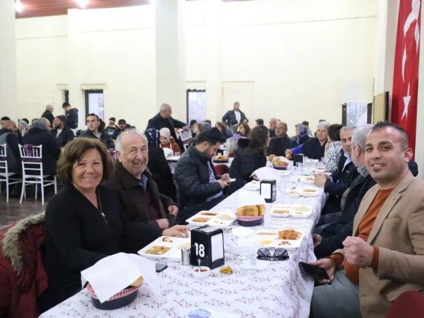 Ramazan soframızda vatandaşlarımız ile bir araya gelmeye devam ediyoruz.