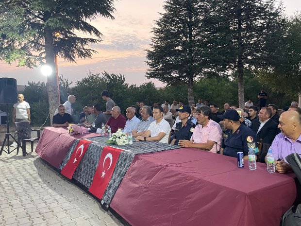 Belediye Başkanımız Sayın Mustafa Kenan Sarıtaş Sarılar Kültür Festivali ve merhum Sarılar Eski Belediye Başkanı Nusret Altıok’u anma programına katıldı.
