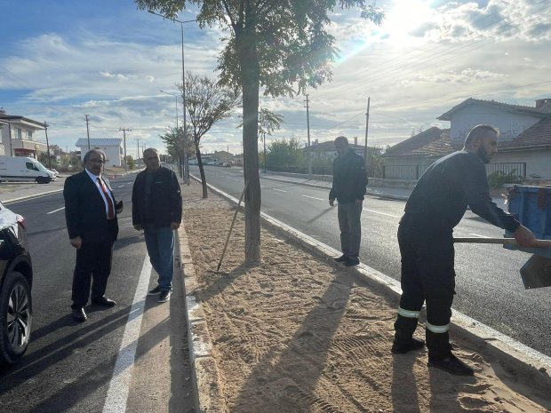 Belediye Başkanımız Sayın Mustafa Kenan Sarıtaş, belediyemiz tarafından ilçemiz genelinde sürdürülen çalışma alanlarını ziyaret ederek incelemelerde bulundu.
