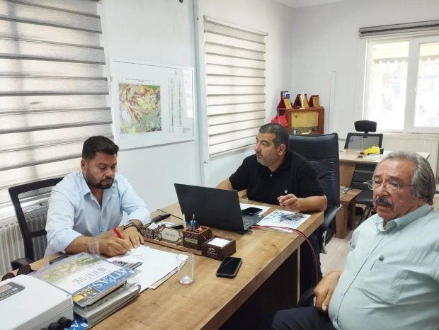 Belediye Başkanımız Mustafa Kenan SARITAŞ, ilçemiz içmesuyu hattında yaşanan sıkıntıları kalıcı olarak çözmek için çalışma başlatıyor.