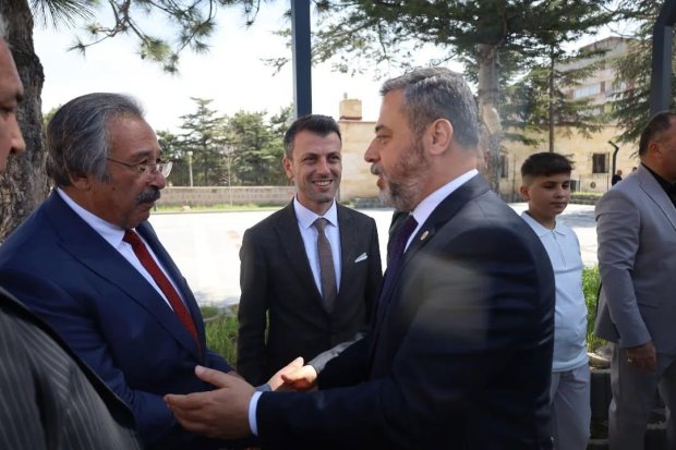 Belediye Başkanımız Sayın Mustafa Kenan Sarıtaş, Nevşehir Vilayetler Evi'nde gerçekleştirilen il protokolü bayramlaşma programına katıldı.