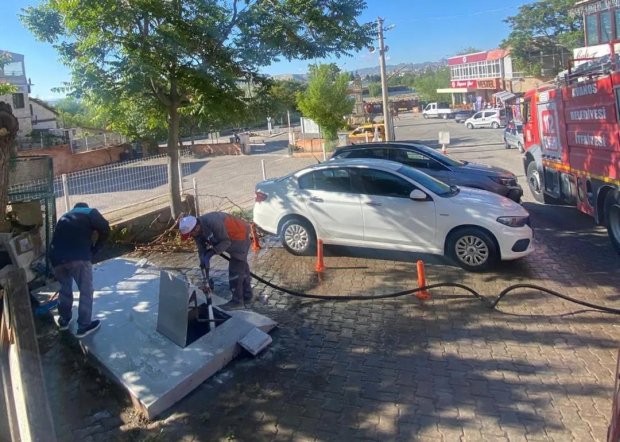 Yol, Kaldırım ve Çöp Konteynerlarında Temizlik Çalışmaları