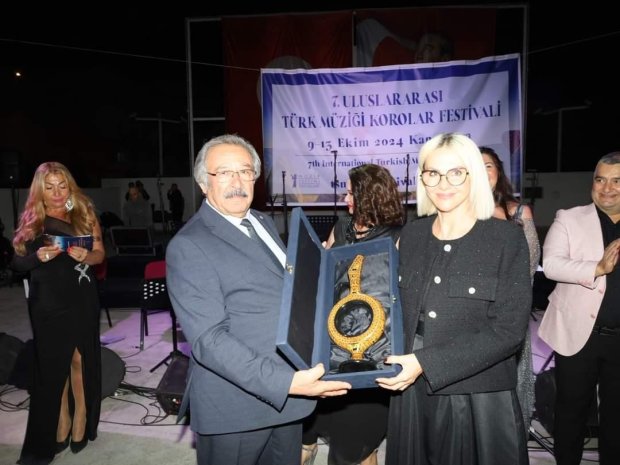 7. ULUSLARARASI TÜRK MÜZİĞİ KOROLAR FESTİVALİ AVANOS'TA GERÇEKLEŞTİRİLDİ.