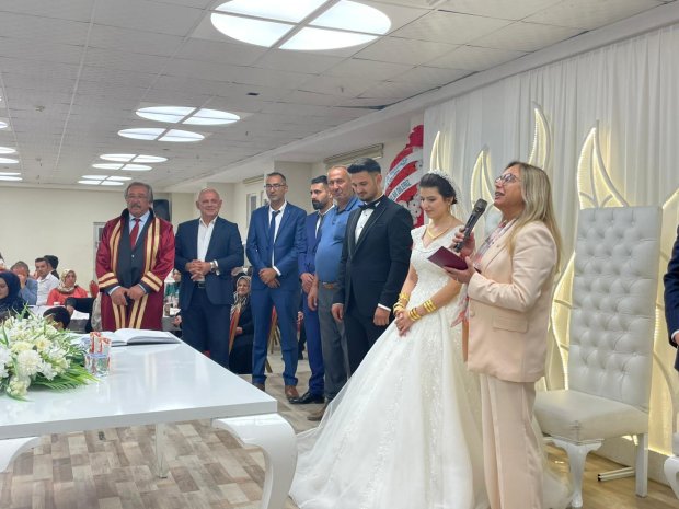 Belediye Başkanımız Sayın Mustafa Kenan Sarıtaş, MHP Nevşehir İl Başkanı Sayın Adnan Doğu'nun kızının nikahını kıydı.