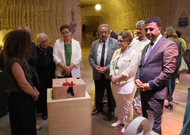 Nevşehir Hacı Bektaş Veli Üniversitesi Güzel Sanatlar Fakültesinin Mezuniyet Sergisi Açılışı Yapıldı