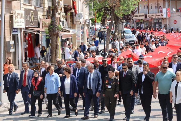 19 Mayıs Atatürk'ü Anma Gençlik ve Spor Bayramı Kutlamaları Bayrak Yürüyüşü ile Başladı