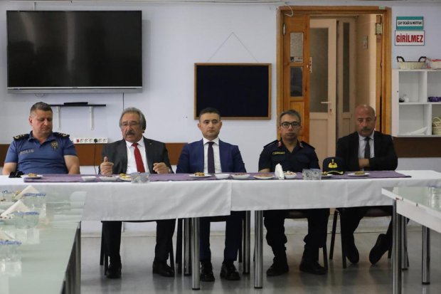Avanos’ta kurumlar arası resmi bayramlaşma programı gerçekleştirildi