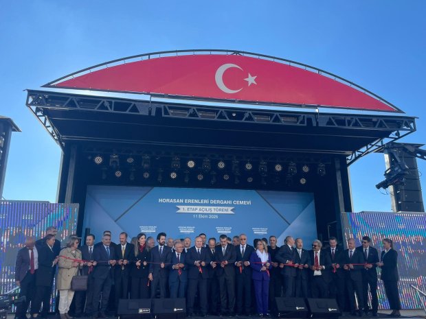 Dünya'nın ve Türkiye’nin en büyük Cemevi olma özelliğini taşıyan Horasan Erenleri Dergahı Cemevi’nin 1. Etap Açılışı Gerçekleştirildi